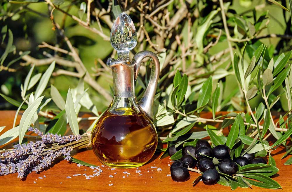 Ett flaska olivolja